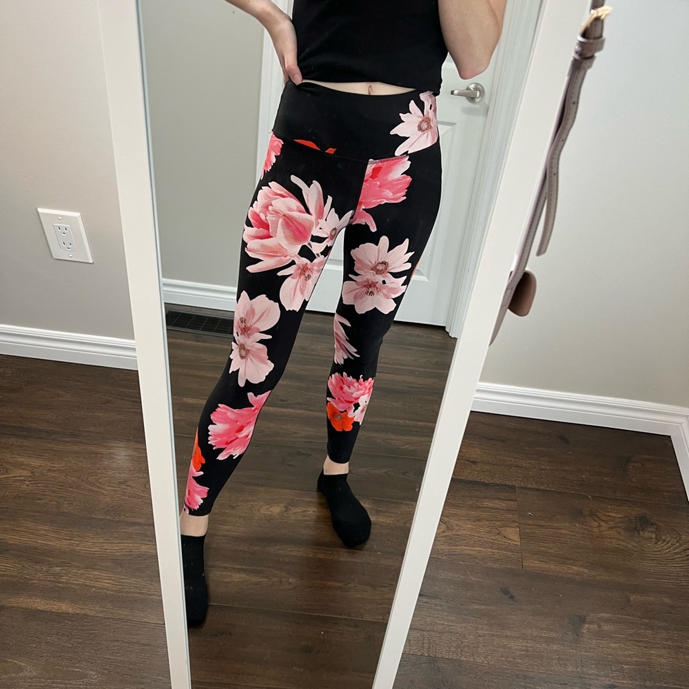 Old Navy Floral Leggings
